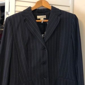 Women’s black pinstripe pants suit. Sz 8. CC